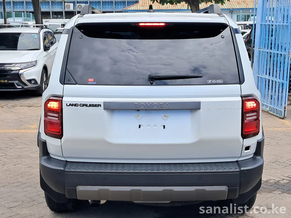 2024 Toyota Prado VX 7-Seater for Sale in Mombasa, Kenya