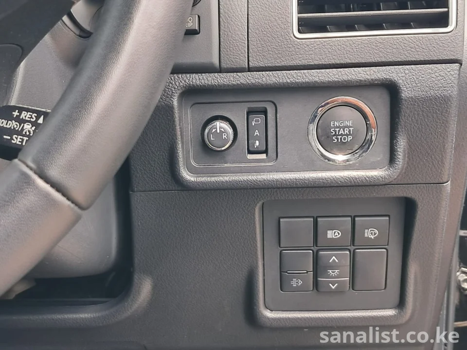 Toyota Prado TX-L 2022 2800cc Diesel 7-Seater with Roof Tent Kenya