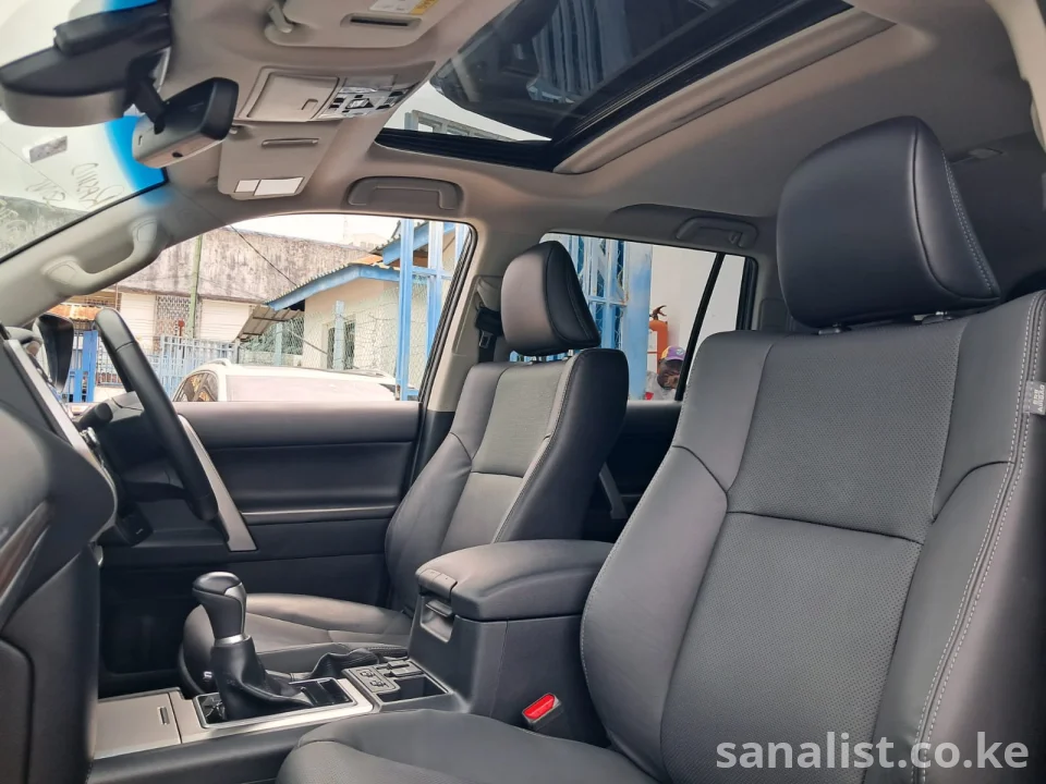 Toyota Prado TX-L 2022 2800cc Diesel 7-Seater with Roof Tent Kenya