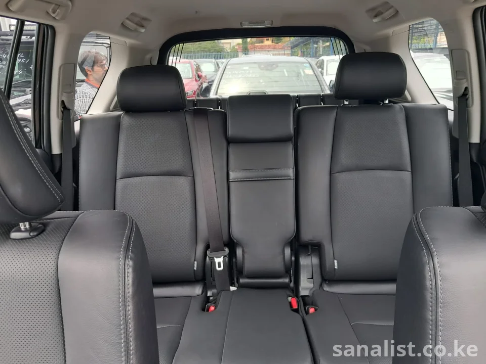 Toyota Prado TX-L 2022 2800cc Diesel 7-Seater with Roof Tent Kenya