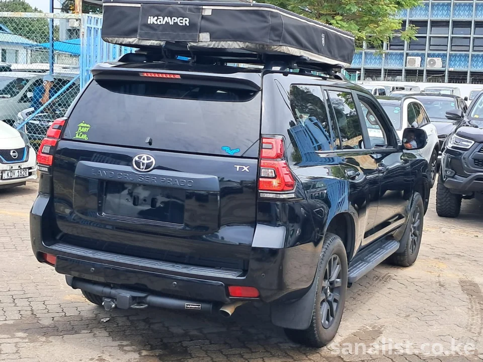 Toyota Prado TX-L 2022 2800cc Diesel 7-Seater with Roof Tent Kenya