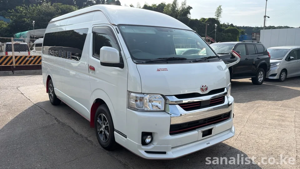 Toyota Hiace DX GL 2021 for Sale in Mombasa – Fresh Import, 40,000 KM | Sanalist