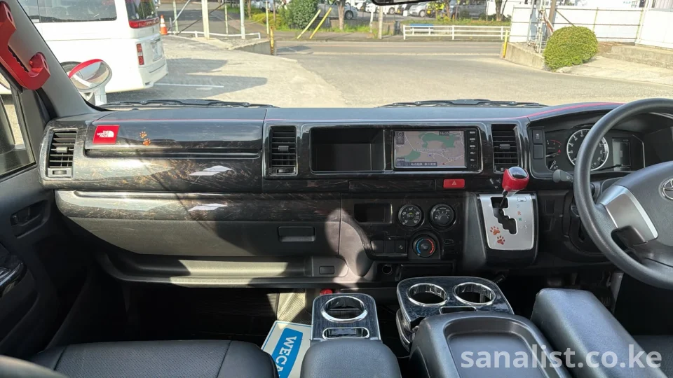 Toyota Hiace DX GL 2021 for Sale in Mombasa – Fresh Import, 40,000 KM | Sanalist