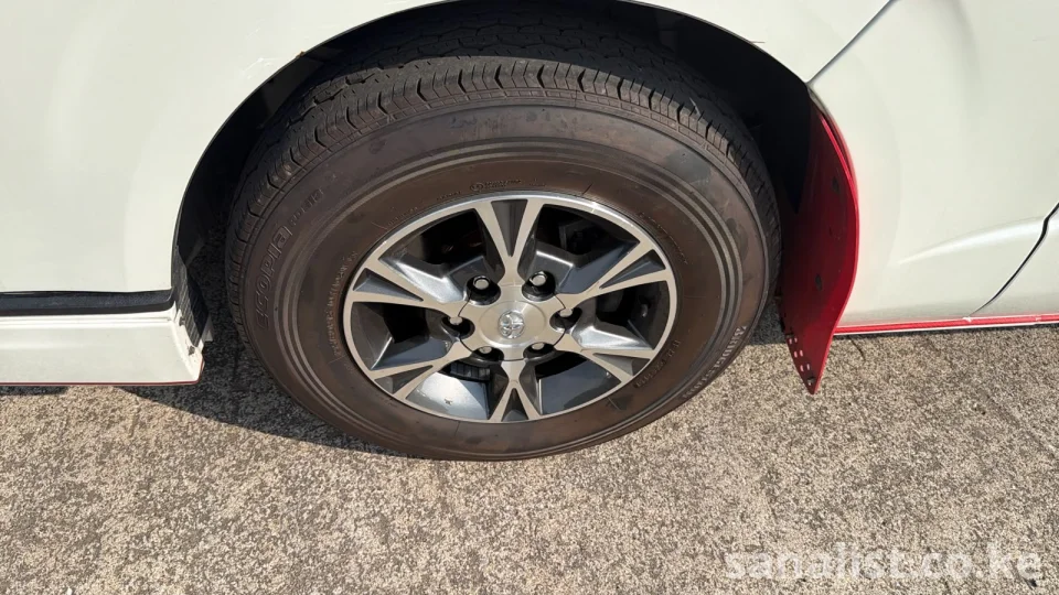 Toyota Hiace DX GL 2021 for Sale in Mombasa – Fresh Import, 40,000 KM | Sanalist